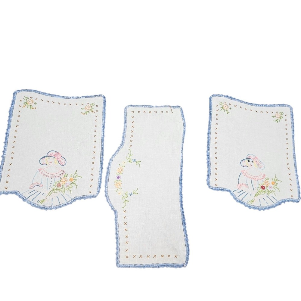 Vintage Handmade Embroidered Linen Dresser Table Vanity‎ Southern Belle Cottage